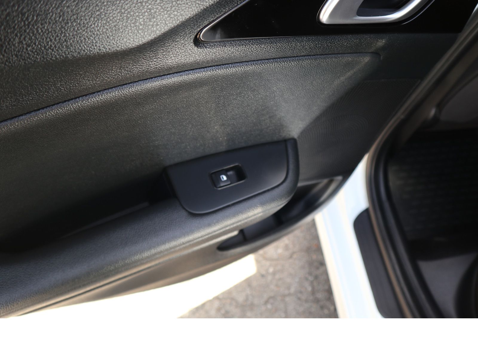 Fahrzeugabbildung Kia cee´d Sportswagon Navi Tempo Scheckheftgepflegt
