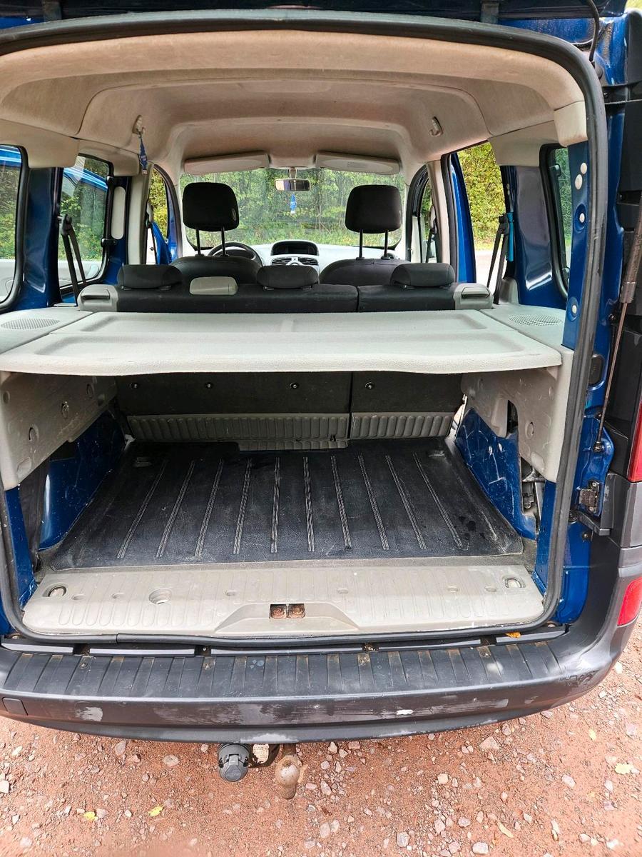Renault Trafic 2010 — photo 14