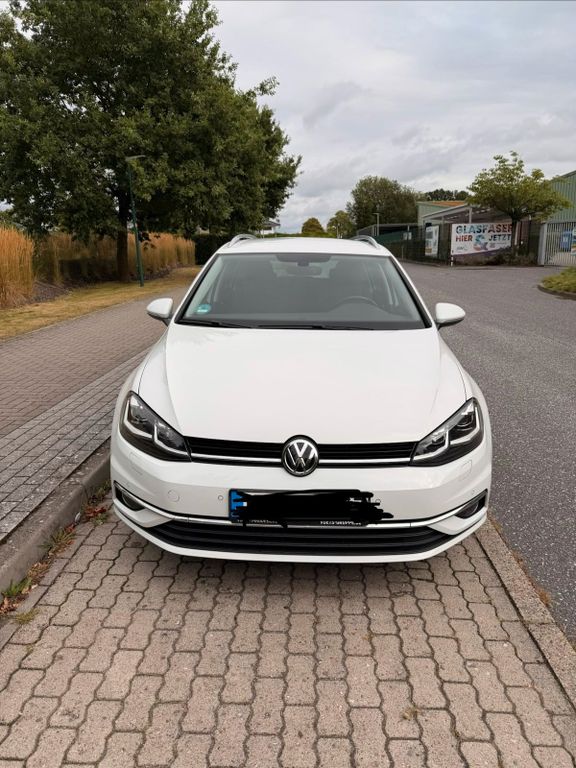 Image of Volkswagen Golf
