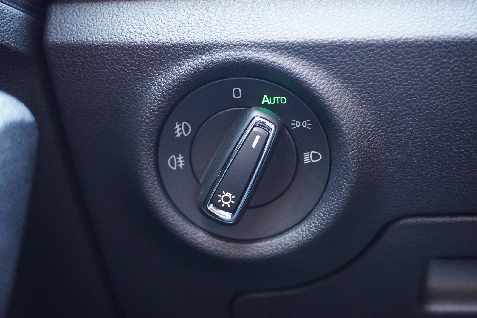 Skoda Kamiq 1.5 16V TSI Ambition LED Navi Kamera PDC
