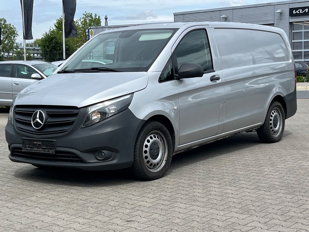 Image of Mercedes-Benz Vito