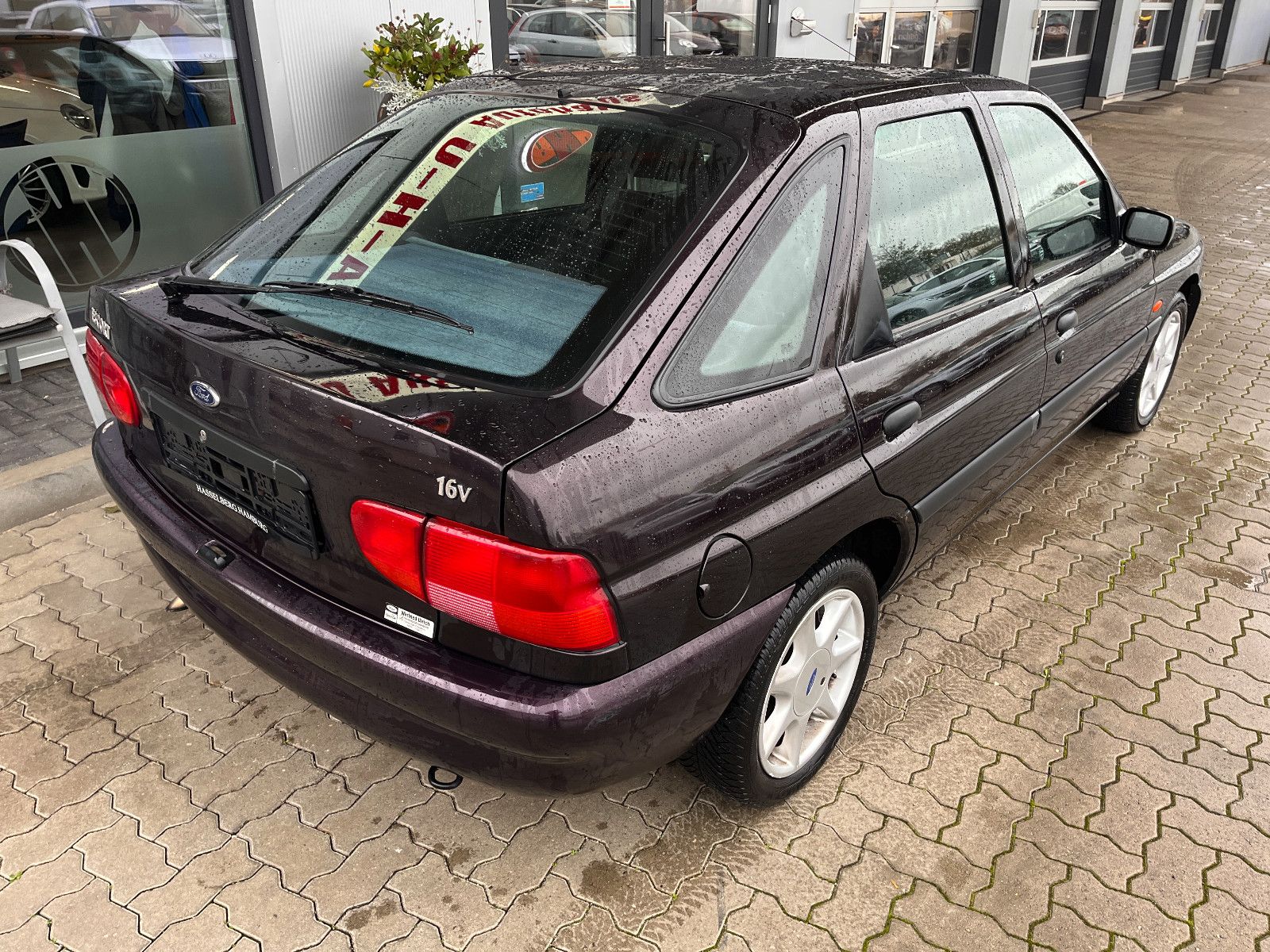 Fahrzeugabbildung Ford Escort  1.6 Automatik