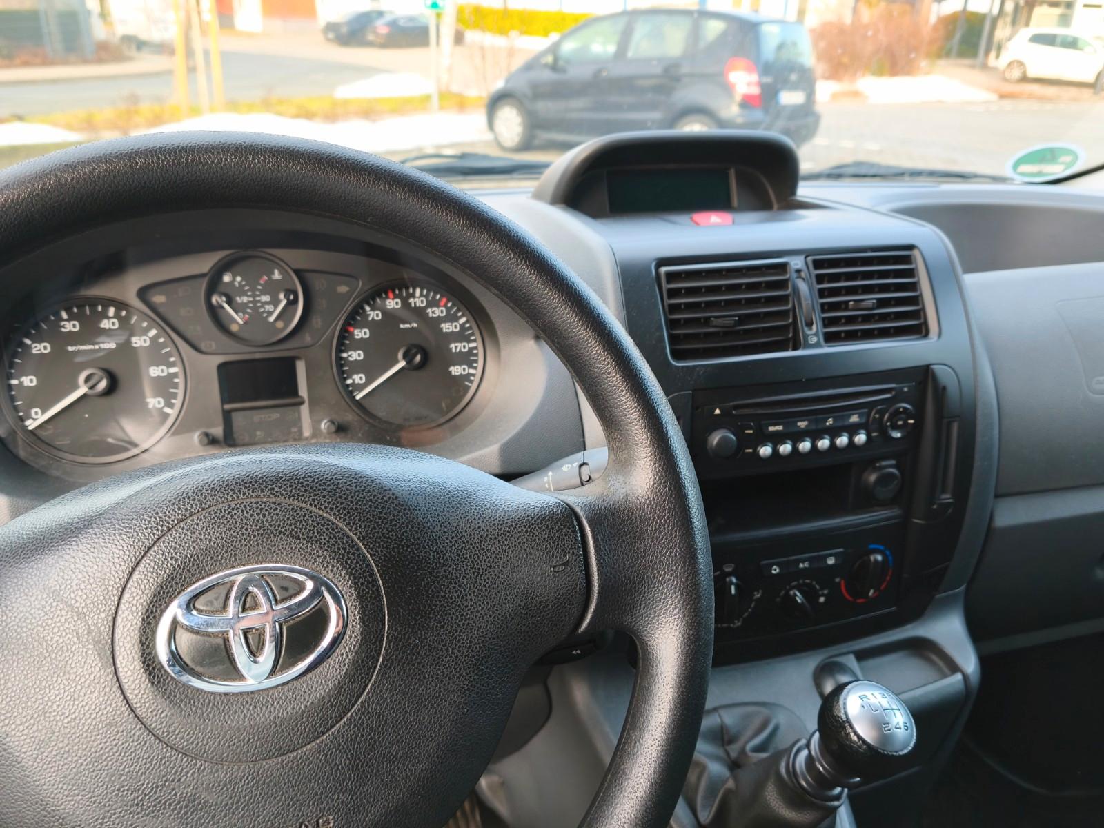 Toyota Proace Kasten Werkstattausbau + Standheizung
