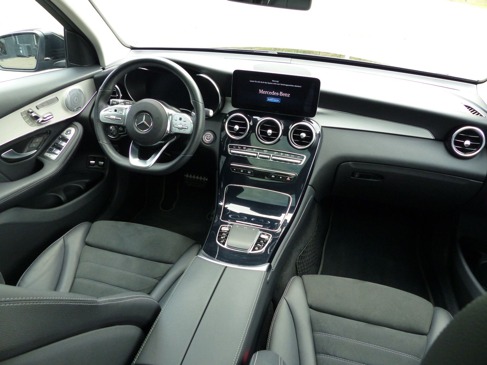 Fahrzeugabbildung Mercedes-Benz GLC 400 d 4Matic