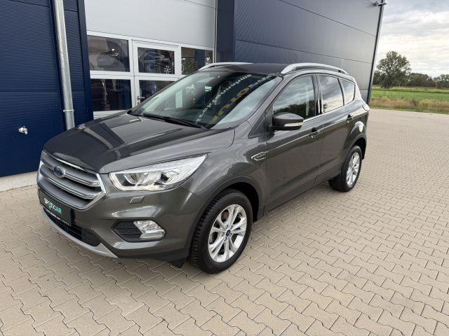 Ford Kuga 1.5 Titanium AHK schwenkb. Winterp. PDC