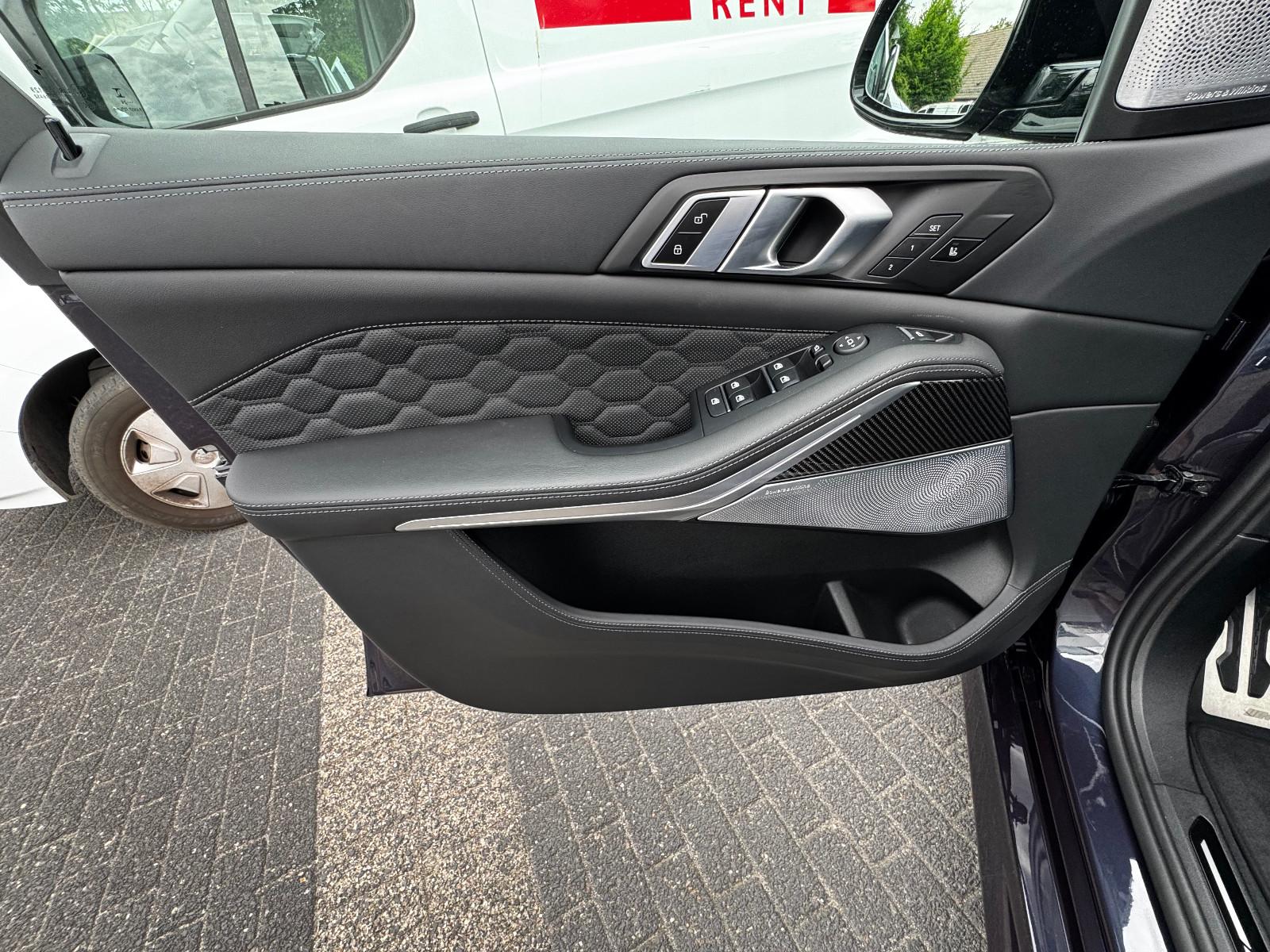 BMW X5 M Comp-Bowers&Wilkins+Sky Lounge+AHK+MATRIX
