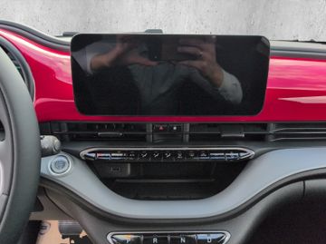 Fiat 500e Red 23,8kw +KeyLess+SHZ+PDC+SoundSys
