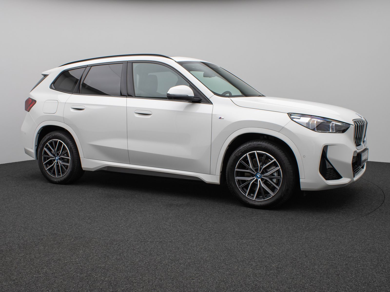 Fahrzeugabbildung BMW X1 xD30e M Sport Panorama 360°HUD DAB H/K AHK