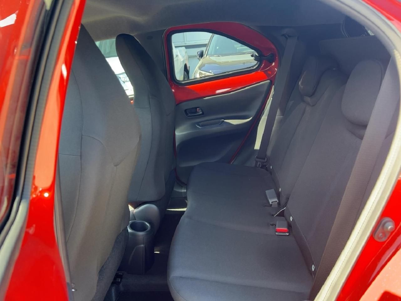 Fahrzeugabbildung Toyota AYGO X Teamplayer 5 M/T