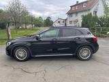 Mercedes-Benz GLA 220 d AMG-Opt. Navi 8-Fach ber. Top zustand - Mercedes-Benz GLA-Klasse von privat