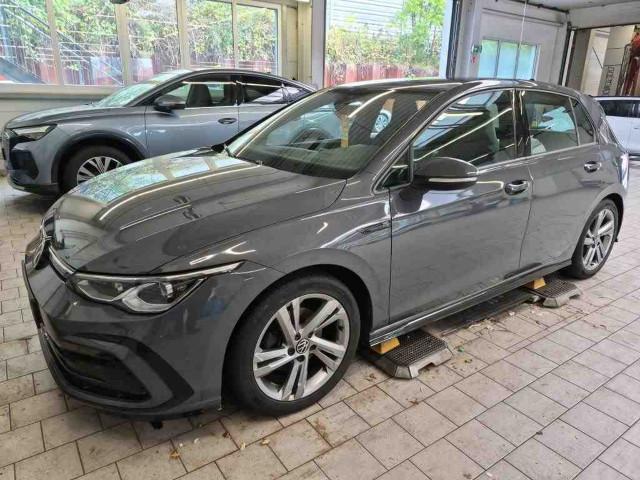 Volkswagen Golf VIII 15 eTSI RLine DSG IQMATRIXRCAM 2022