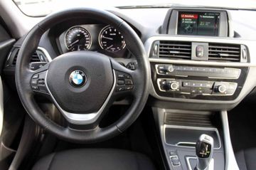 Fahrzeugabbildung BMW 118i Steptronic Advantage PDC SHZ GRA Klimaautom