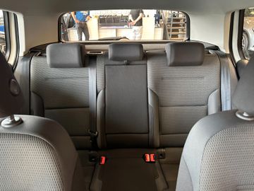 MYAUTOCENTER – Gebraucht- und Jahreswagen mit Werkstattservice in Pfaffenhofen Volkswagen Golf VII *TÜV0228*STHZ*KLIMA*NAV*PDC*BLTH*CD*