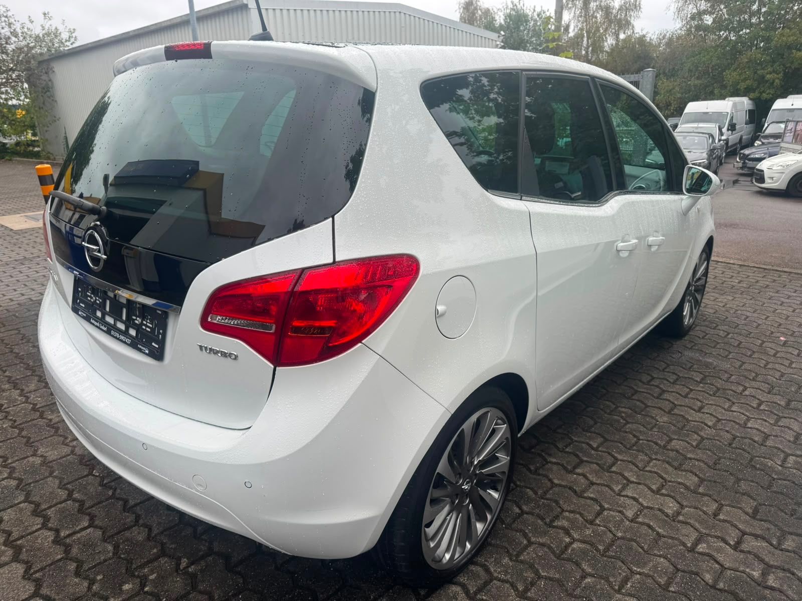 Fahrzeugabbildung Opel Meriva B Innovation Panorama+Klima