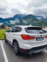 BMW X1 xDrive20i xLine Steptronic xLine - BMW X1 mit Panoramadach