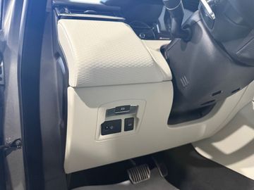 Land-Rover Range Rover Velar - 12