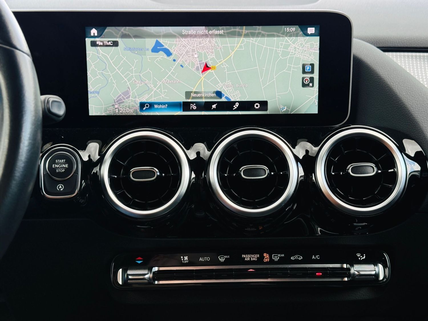 Fahrzeugabbildung Mercedes-Benz B 180 PROGRESSIVE & NIGHT, Autom., LED, EPH, Nav