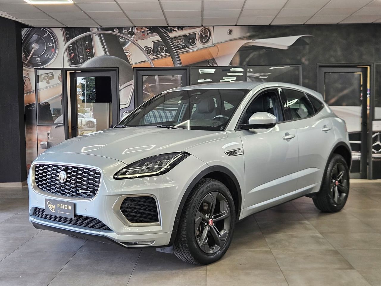 JAGUAR E-Pace