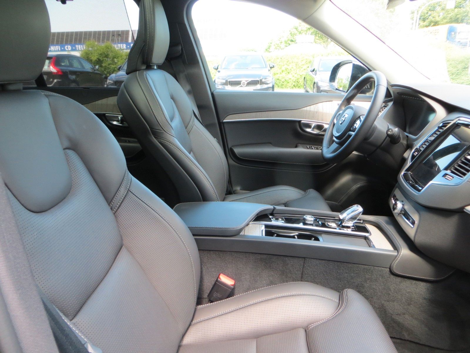 Volvo XC90 T8 AWD Plus Dark Auto GSD 360° LM 21'' AHK foto 12