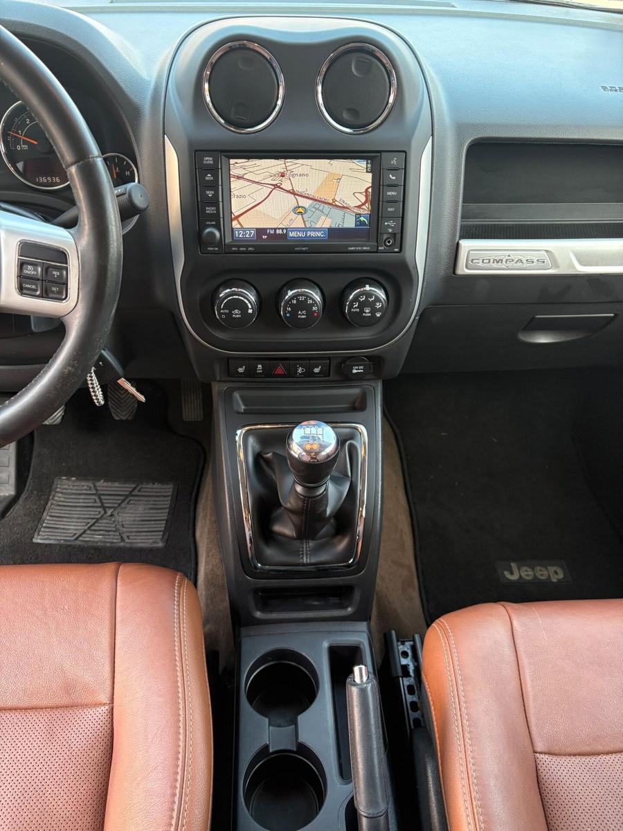Jeep Compass 2014 — photo 13