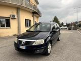 Dacia Logan MCV 1.6 85CV GPL 7 posti Embleme - gebrauchte Dacia Logan aus dem Jahr 2012