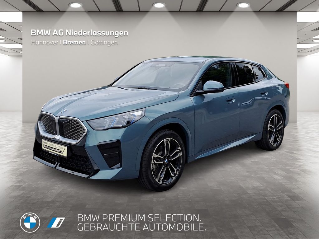 BMW iX2 xDrive30 M Sport AHK Driv.Assist.Prof LED