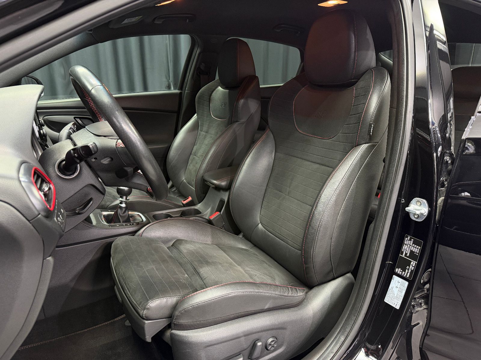 Fahrzeugabbildung Hyundai i30 Fastback N Performance|SCHALTER|PDC|NAVI