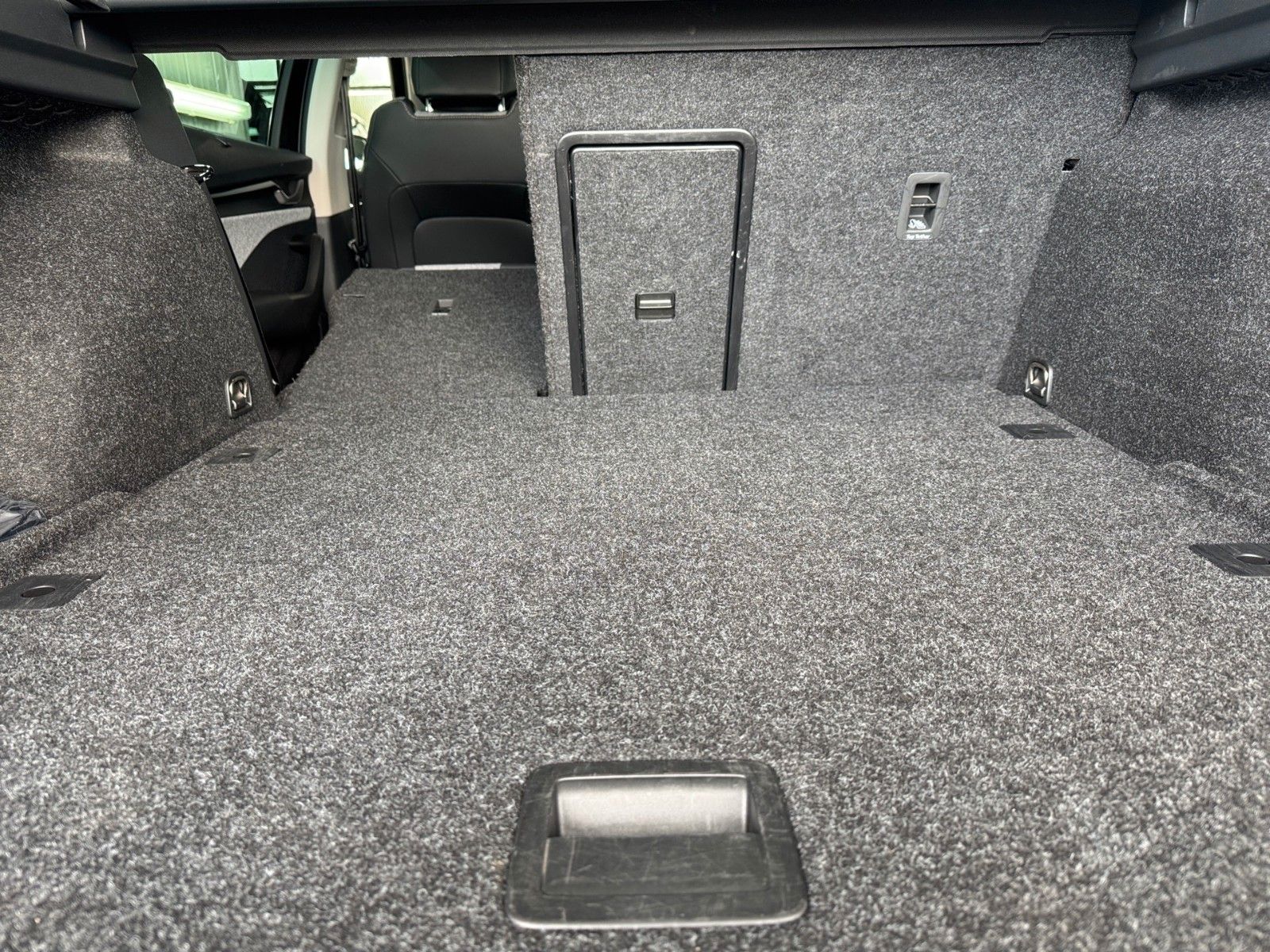 Fahrzeugabbildung SKODA Octavia Combi Selection 2.0 TDI