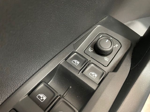 T-Cross 1.0 TSI Automatik LED ACC Apple CarPlay 