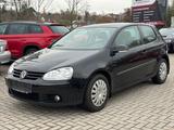 Volkswagen Golf V Lim. Tour - Volkswagen Golf: Tour