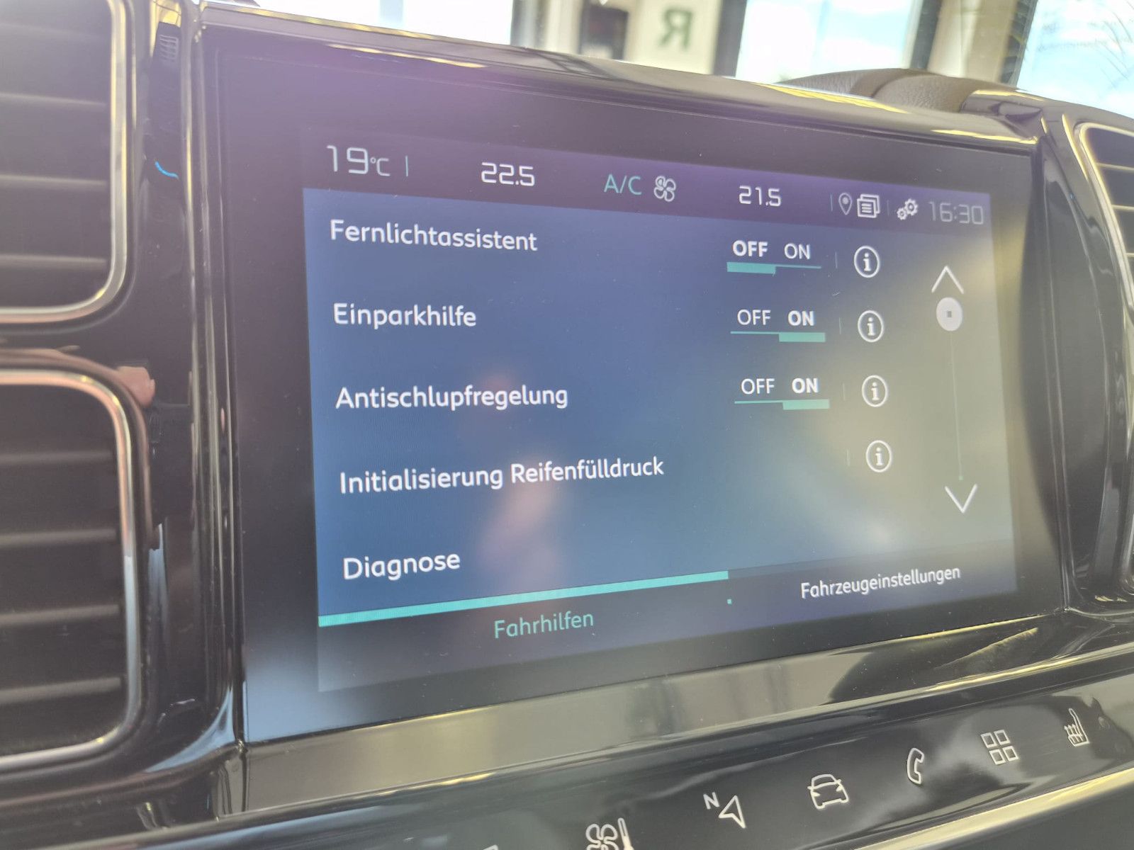 Fahrzeugabbildung Citroën C5 Aircross C-Series Hybrid / KAMERA /SCHECKHEFT