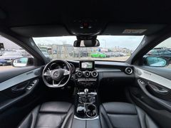 Fahrzeugabbildung Mercedes-Benz C200 T AMG-Line Night LED Kamera Burmester 19"