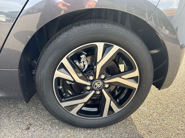 Yaris Hybrid Team Deutschland 1.5 LED Apple Car