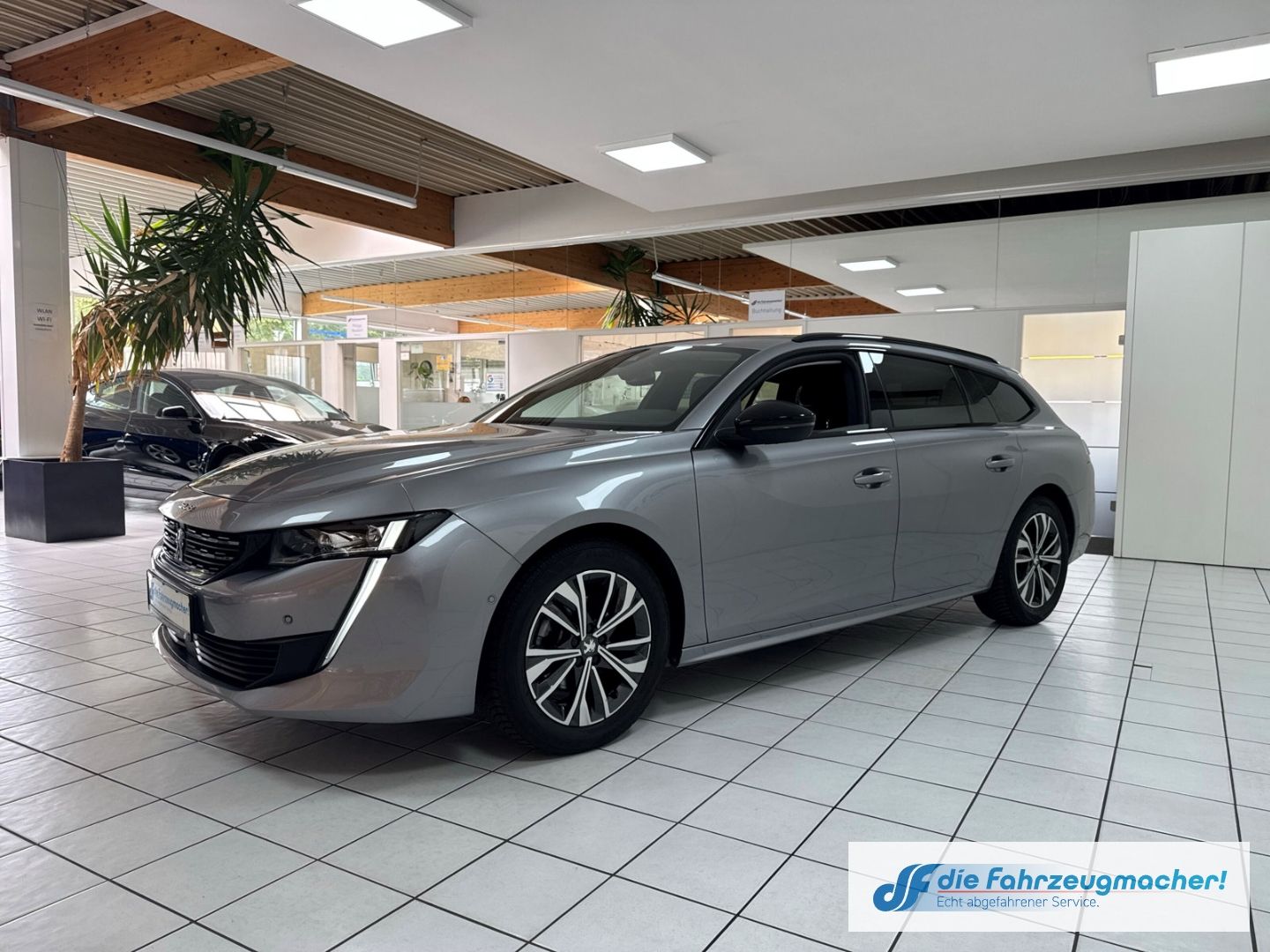 Fahrzeugabbildung Peugeot 508 SW Allure Pack 1.5 BlueHDi 130 EU6d Navi 360