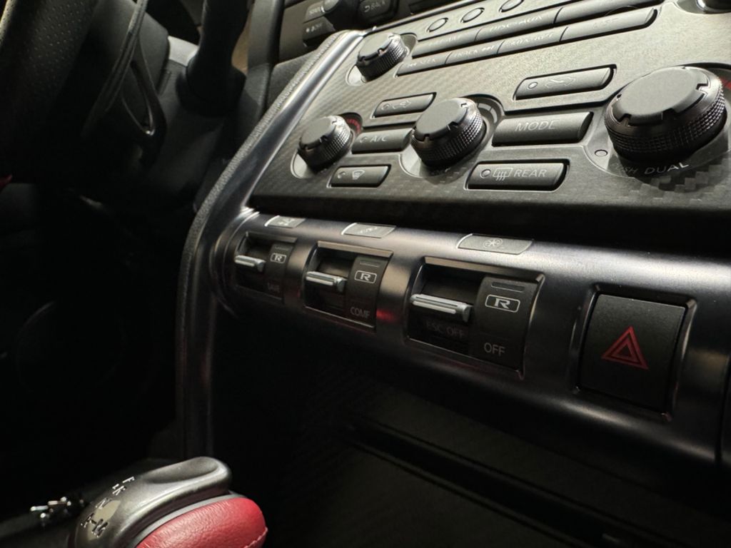 Nissan GT-R 3.8l R35**BLACK EDITION*FACELIFT*LED*BOSE**