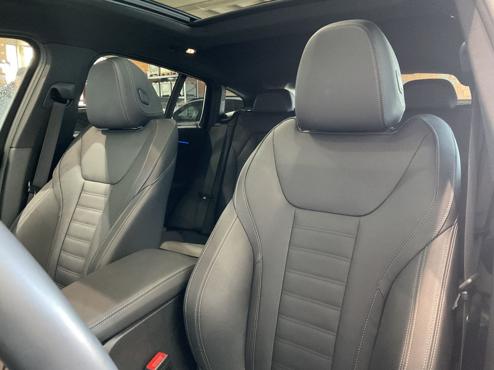 Fahrzeugeinzelansicht 12 Fahrzeugabbildung BMW X4 xDrive20d |20" LMR |M Sportpaket |BMW Laserli