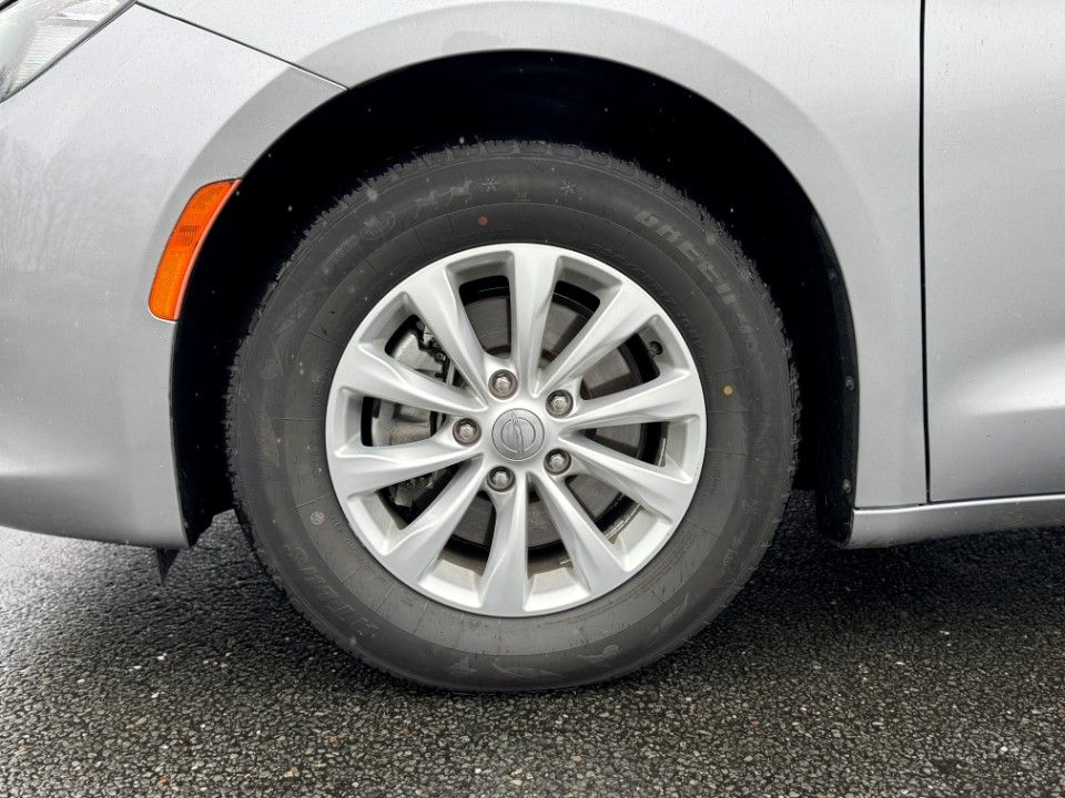 Fahrzeugabbildung Chrysler Pacifica 3.6 LX Kamera PDC unfallfrei erste Hand