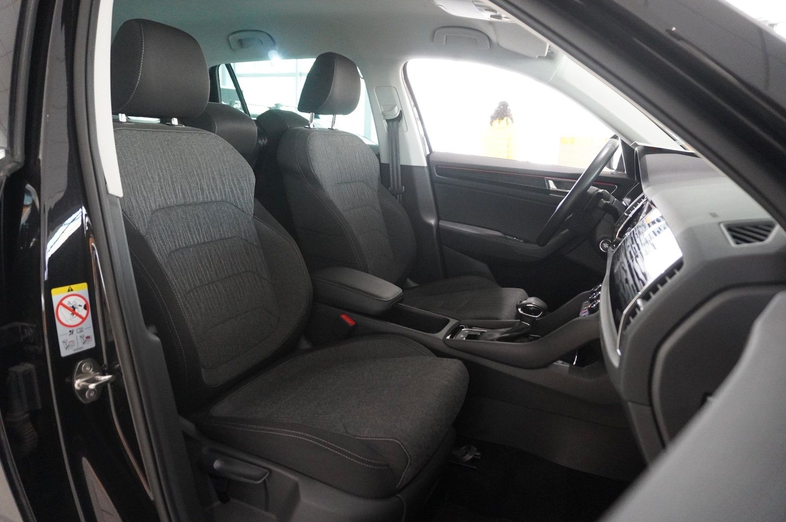 Fahrzeugabbildung SKODA Kodiaq 2.0D STYLE 7-SITZ NAVI/LED/KAMERA/ACC/AHK