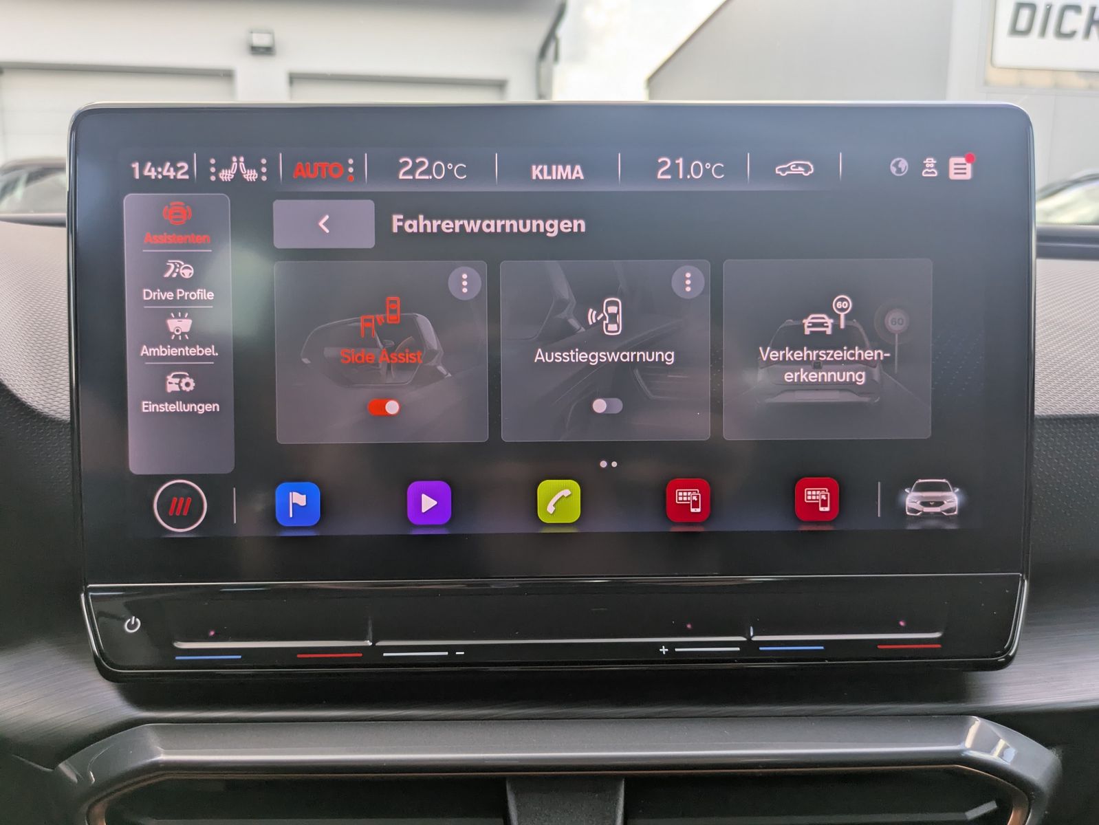 Fahrzeugabbildung CUPRA Leon 1.5 eTSI DSG MATRIX-LED*ACC*AHK*KAMERA*18"