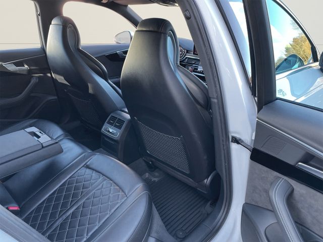 Audi S4 Avant 3.0 TFSI quattro+HUD+Pano+ACC+AHK+1.Han