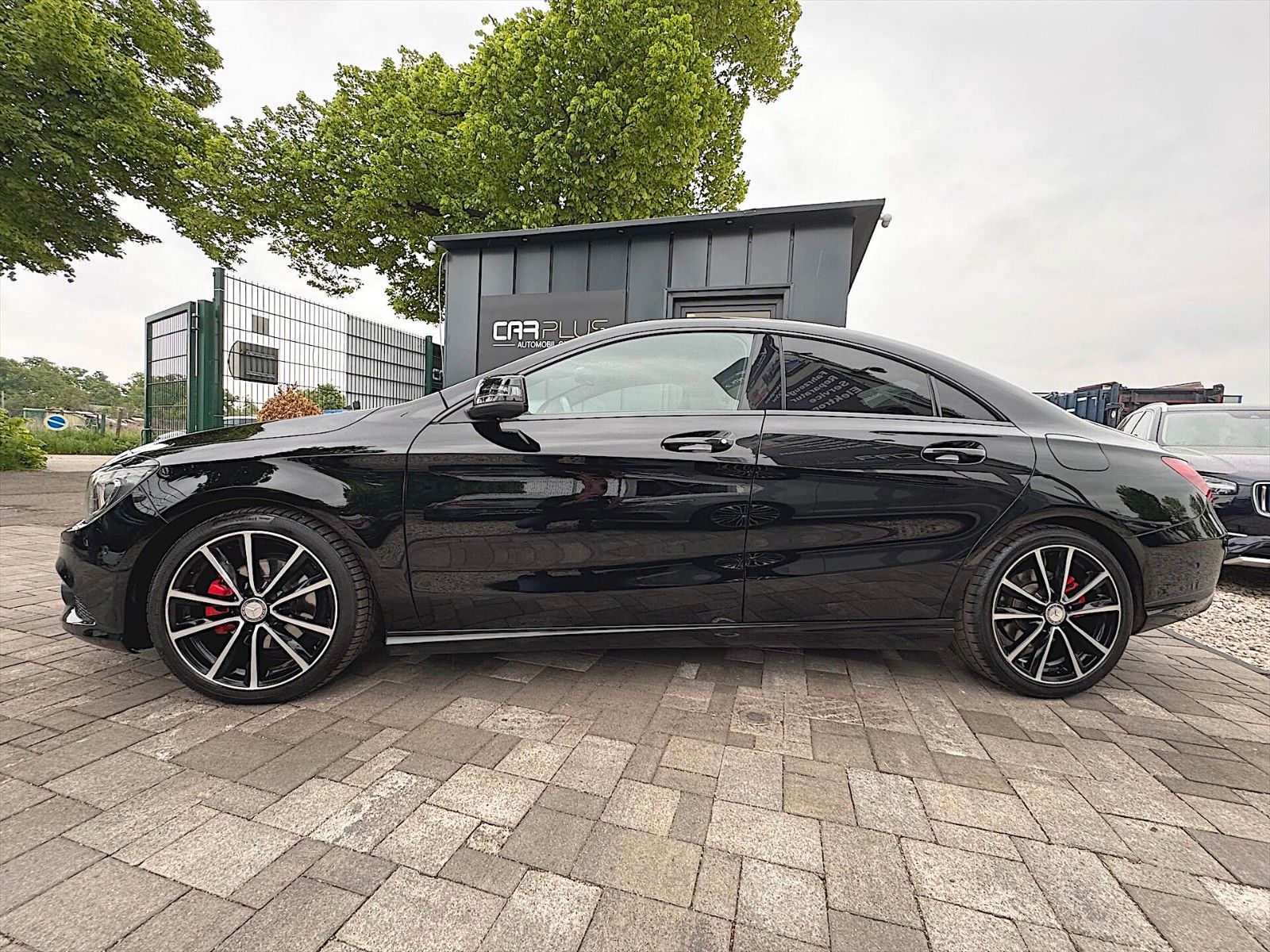 Fahrzeugabbildung Mercedes-Benz CLA 200 AMG Night-Paket *LED*Kamera*Navi*Memory*