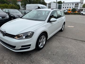 Volkswagen Golf - 2