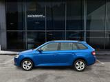 Skoda Fabia Combi Style PDC h. Smart Link Rückfahrk. - Skoda Fabia mit Benzin-Antrieb: Blau, Kombi