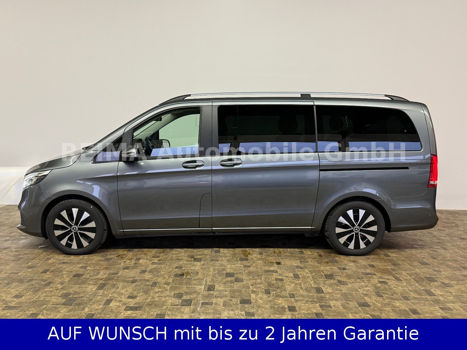 Fahrzeugabbildung Mercedes-Benz V 250 d EDITION lang, 6 Sitzer, LED, ACC