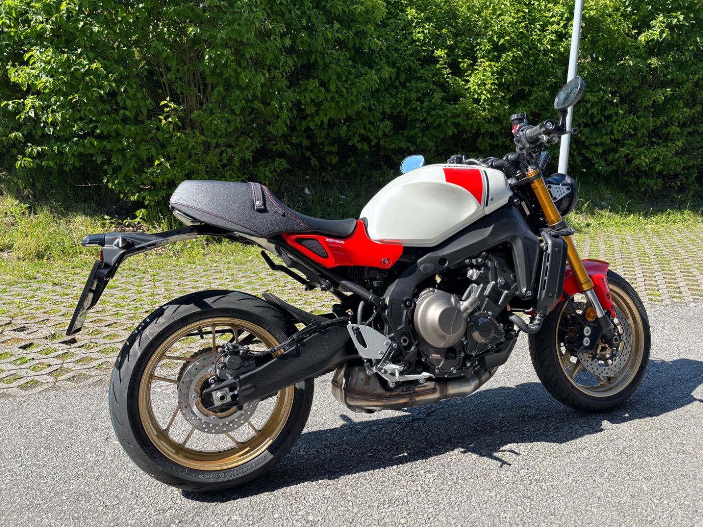 Fahrzeugabbildung Yamaha XSR 900 Modell 2024