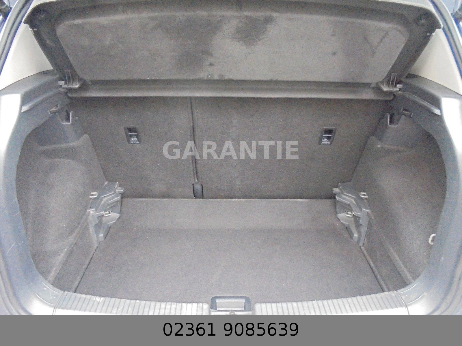 Fahrzeugabbildung Volkswagen T-Cross Life Automatik/Navi/