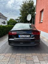 Audi A6 3.0 TDI S tronic VOLL S-Line BOSE HUD - Audi in Düren