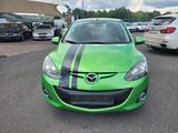 Mazda 2 - Mazda: Grün