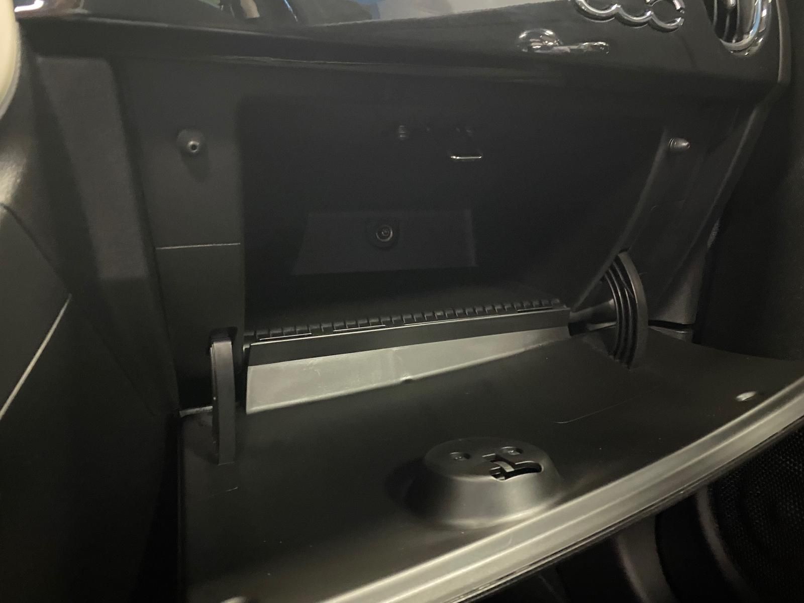 Fahrzeugabbildung Fiat 500C 1.0 GSE N3 Hybrid DOLCEVITA Cabrio+NAVI+PDC