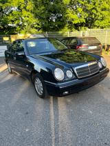 Mercedes-Benz E 240 ELEGANCE Elegance - gebrauchte Mercedes-Benz E 240 aus dem Jahr 1999